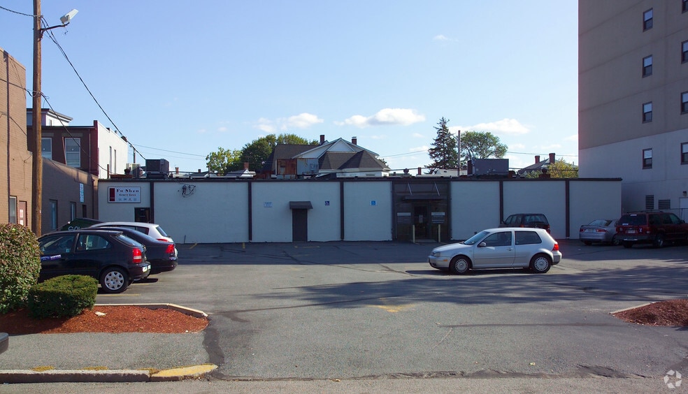 More Photos Of 15-21 School St, Quincy Medical For Lease
