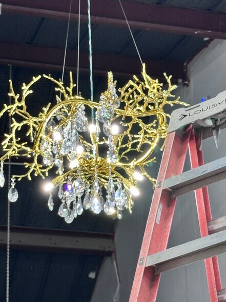 More Photos Of 8418 Broadway St, San Antonio Industrial For Sale