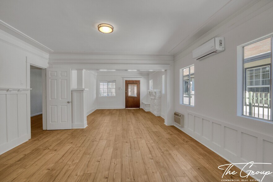 More Photos Of 856 W 47th St, Los Angeles Multifamily For Sale