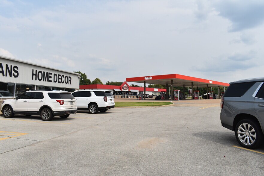More Photos Of 10186 Highway 63 N, Bono Storefront Retail Office For Sale