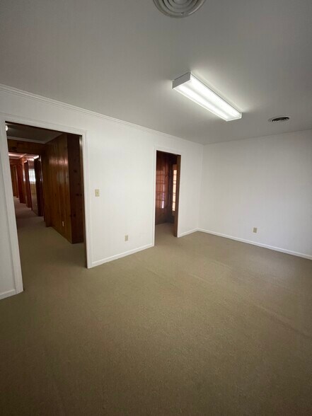 More Photos Of 203 N Hamilton St, Williamston Medical For Sale
