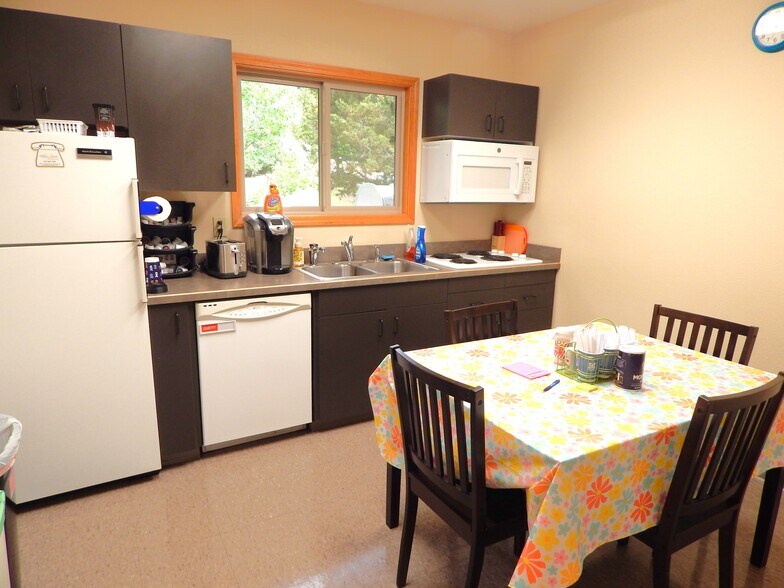 More Photos Of 277 Medical Loop, Roseburg Medical For Lease