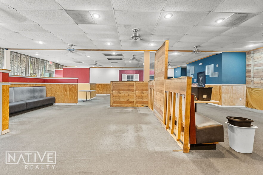 More Photos Of 36520 Pure Water Way, Zephyrhills General Retail For Lease