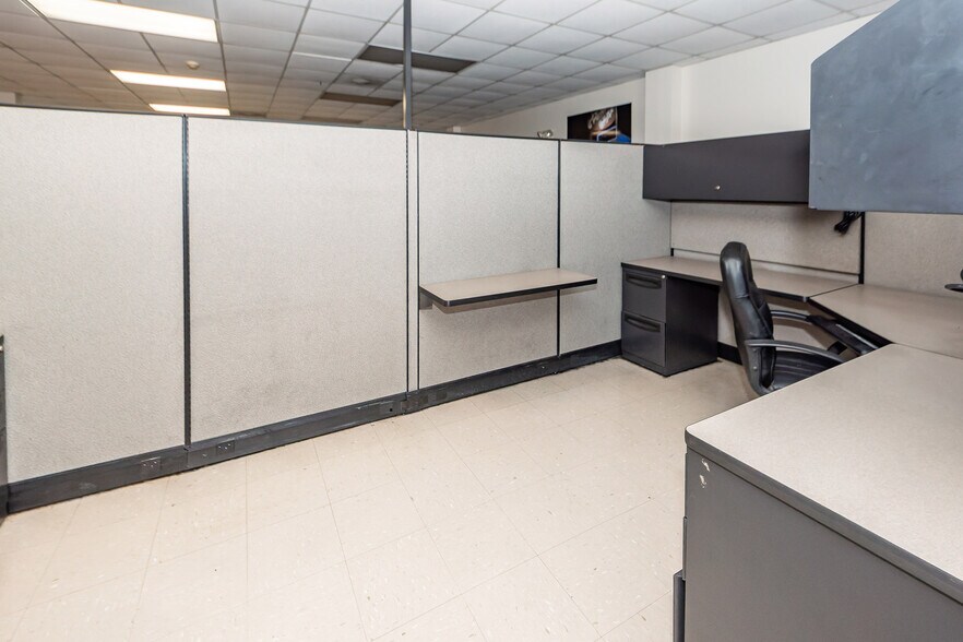 More Photos Of 3567 Meeting Street Rd, North Charleston Unknown For Lease