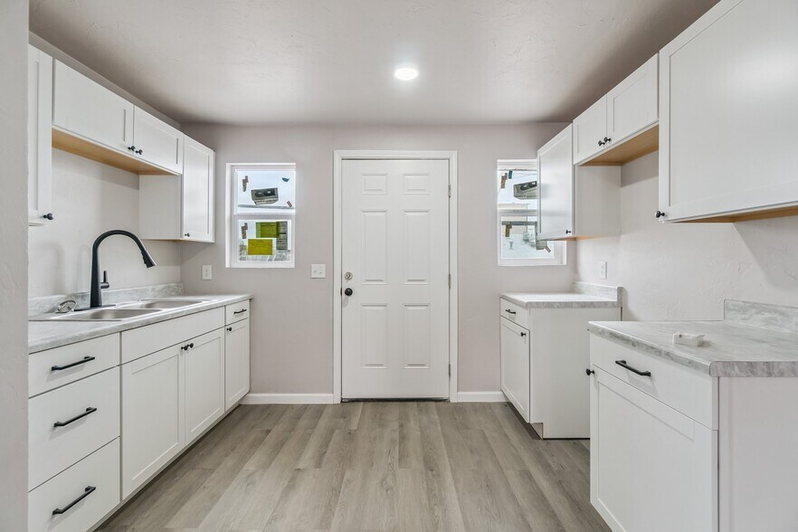 More Photos Of 740 Deans Row Ave, Norman Apartments For Sale