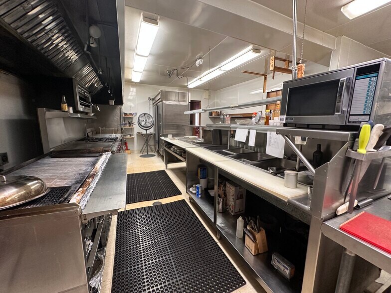 More Photos Of 807 Susie St, Diamondville Specialty For Sale