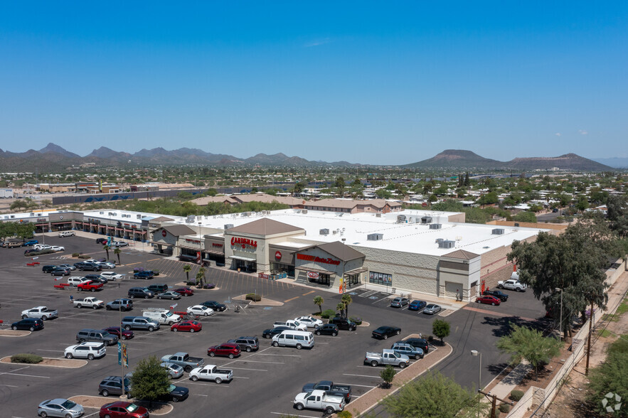 Primary Photo Of 902 W Irvington Rd, Tucson Supermarket For Lease