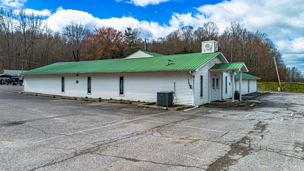 More Photos Of 6641 US Highway 62 W, Kuttawa Flex For Sale