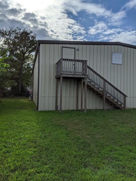 More Photos Of 5244 Challedon Dr, Virginia Beach Light Distribution For Lease