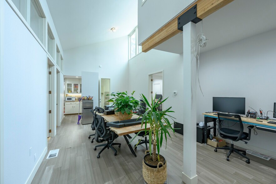 More Photos Of 351 SE Baker St, Mcminnville Medical For Lease