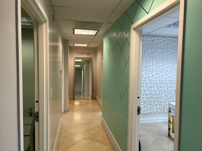 More Photos Of 4651 Sheridan St, Hollywood Medical For Sale