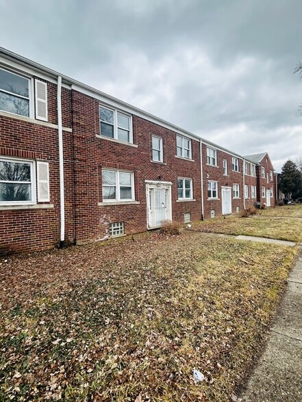 More Photos Of 18059 Hoover St, Detroit Multifamily For Sale