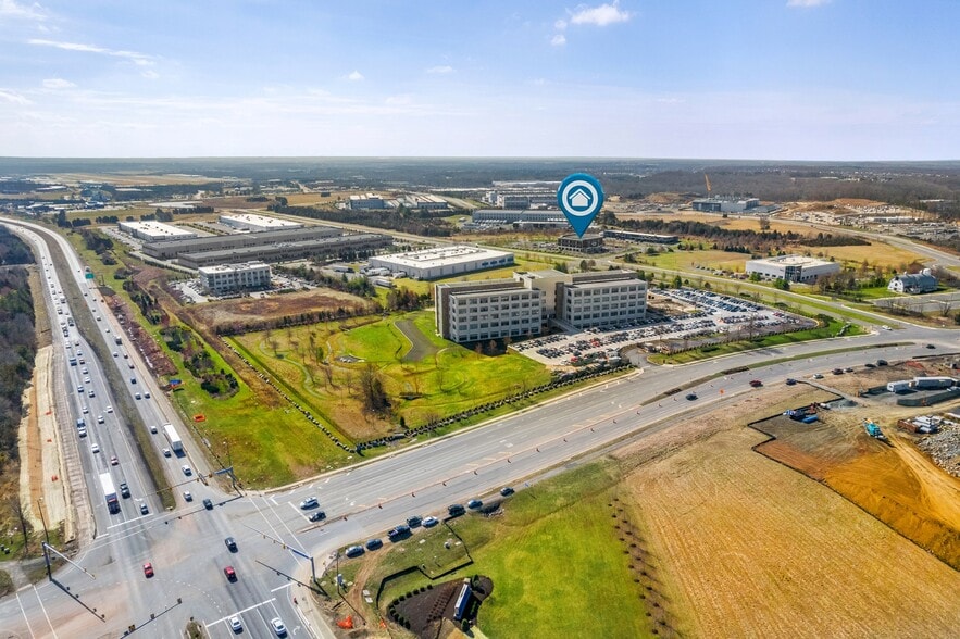 More Photos Of 11220 Assett Loop, Manassas Office For Lease