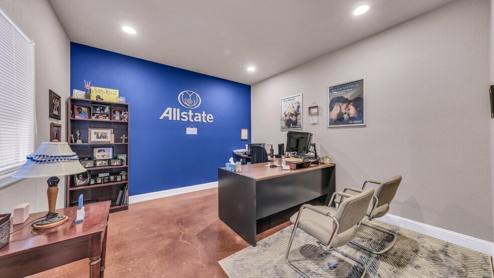 More Photos Of 126 S Ranch House Rd, Willow Park Medical For Sale