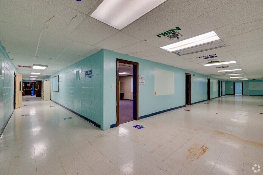 More Photos Of 280 S Memorial Dr, Tulsa Schools For Sale