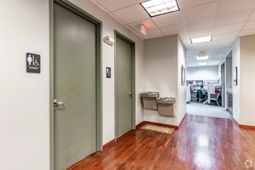 More Photos Of 9911 Seminole Blvd, Seminole Medical For Lease