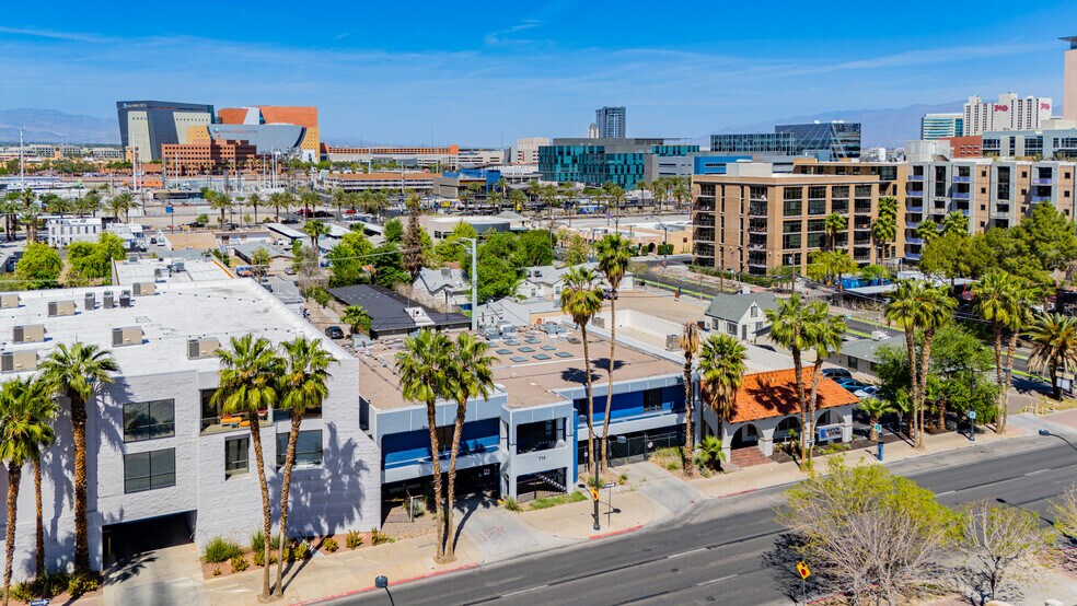 More Photos Of 714 S 4th St, Las Vegas Medical For Sale