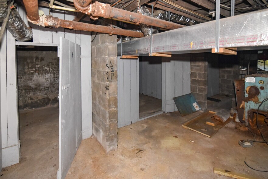 More Photos Of 104 Maple Ave, Chestertown Apartments For Sale