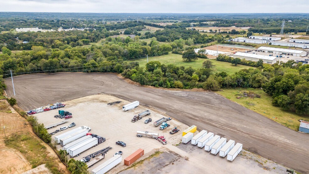 More Photos Of 8010 Rendon Bloodworth Rd, Mansfield Land For Lease