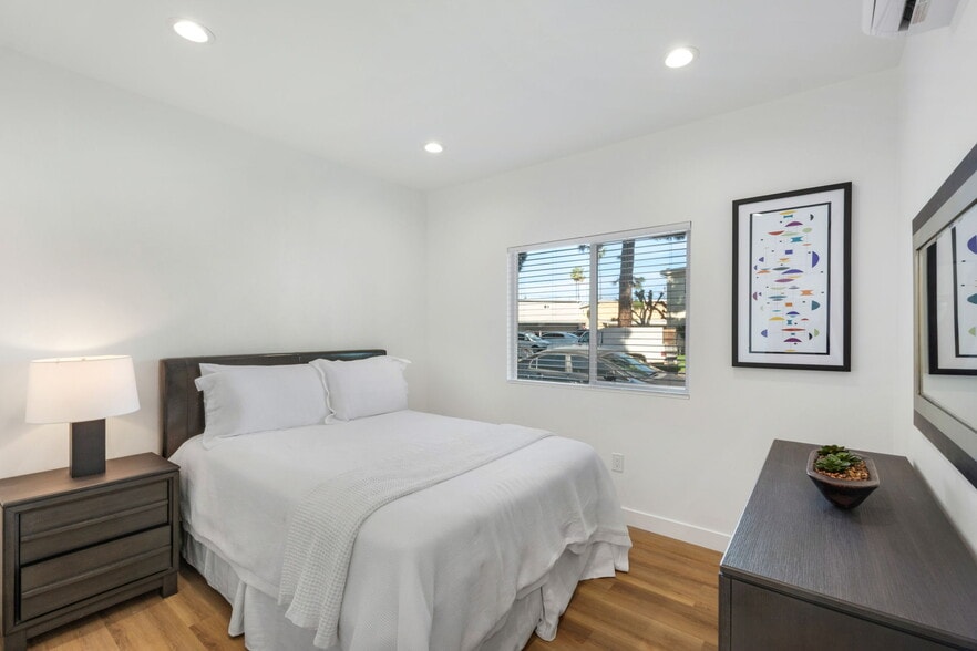 More Photos Of 12571 Kensington Ln, Garden Grove Apartments For Sale