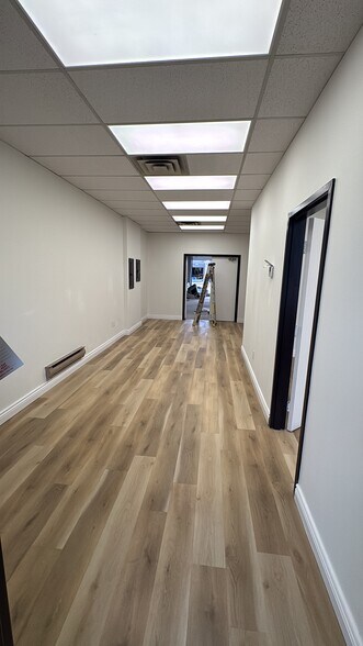 More Photos Of 2751-2787 Thamesgate Rd, Mississauga Light Manufacturing For Lease