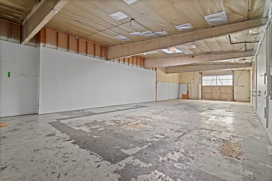More Photos Of 4260 W Artesia Ave, Fullerton Warehouse For Sale
