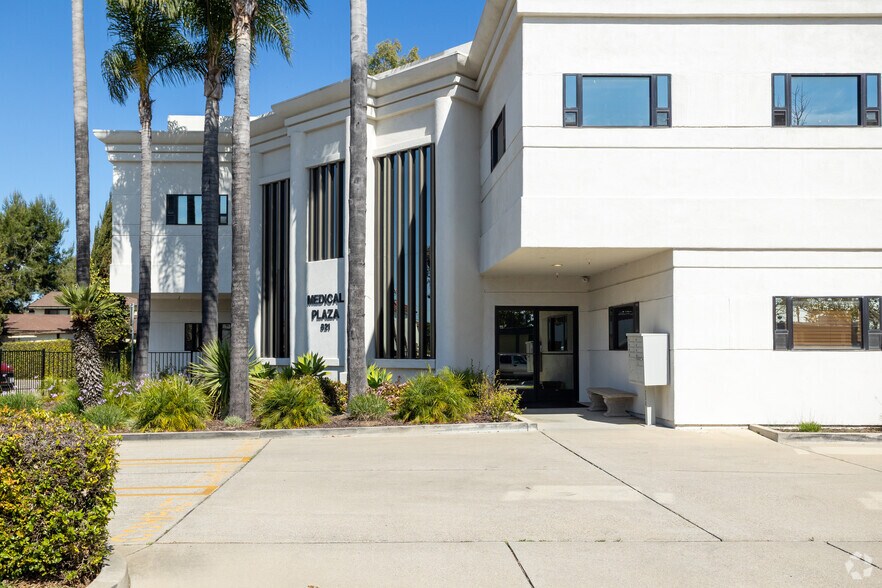 More Photos Of 821 E Chapel St, Santa Maria Medical For Sale