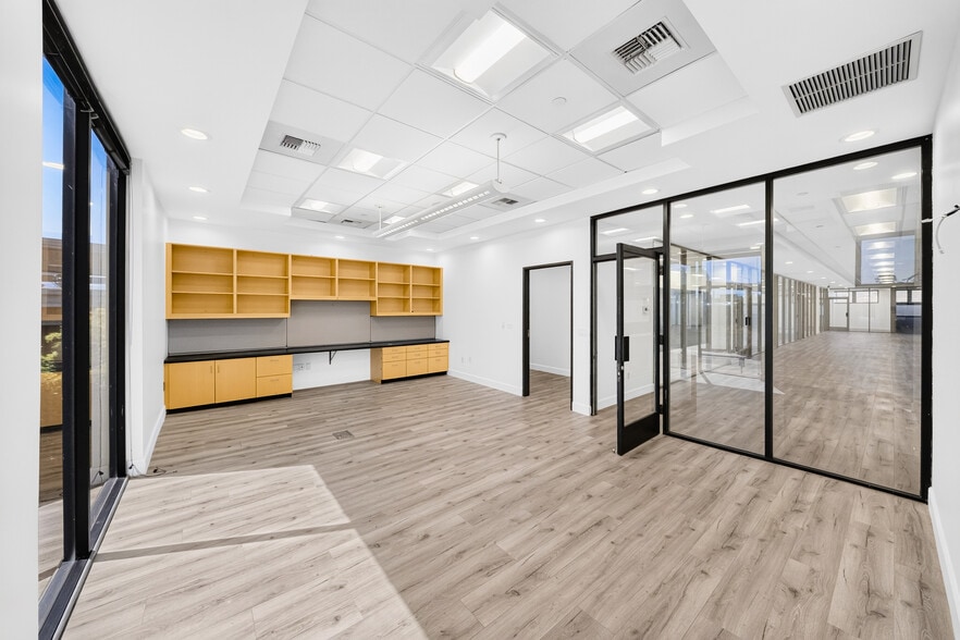 More Photos Of 18071 Fitch, Irvine Showroom For Sale