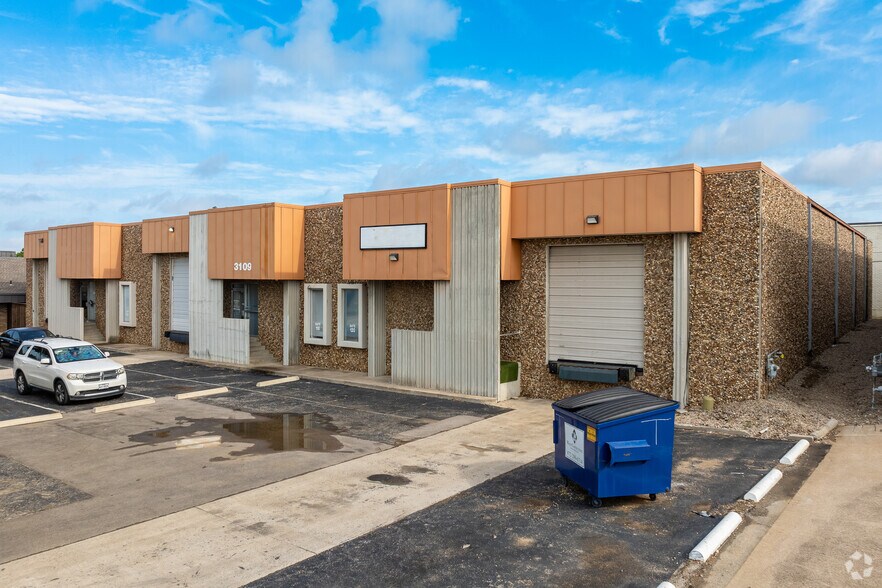 More Photos Of 3109 Garden Brook Dr, Farmers Branch Unknown For Lease