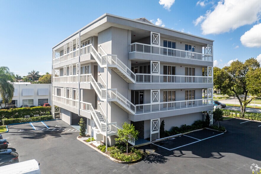 Primary Photo Of 2790 N Federal Hwy, Boca Raton Office For Lease