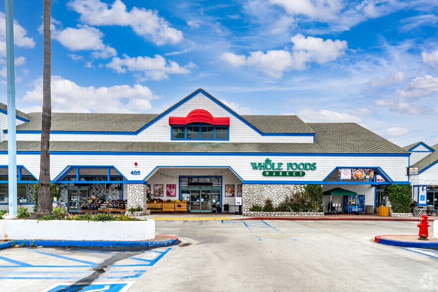 More Photos Of 401-413 N Pacific Coast Hwy, Redondo Beach Unknown For Lease