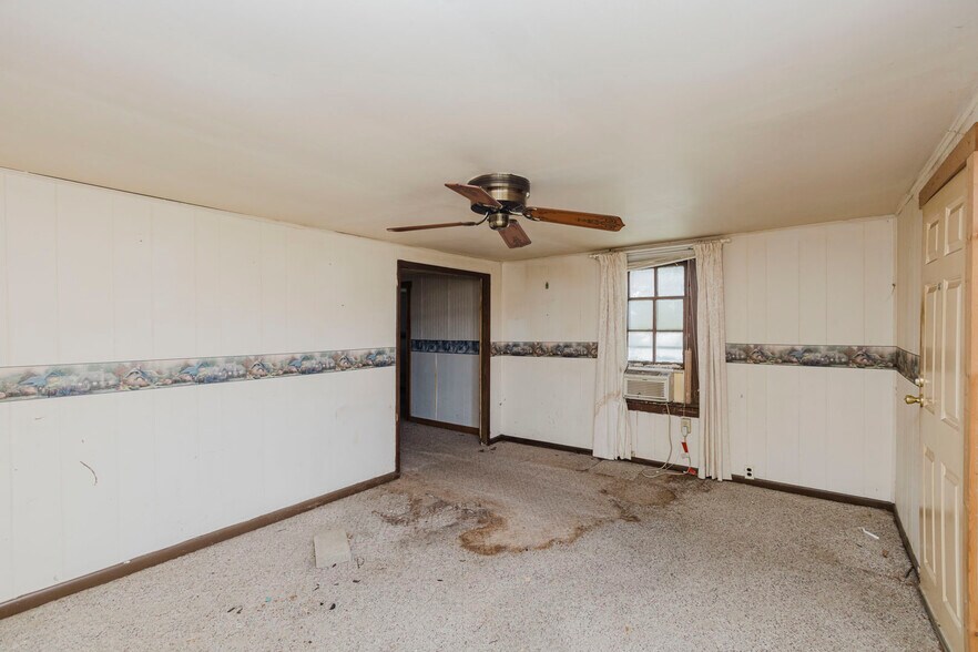 More Photos Of 1610 W 6th Ave, El Dorado General Retail For Sale