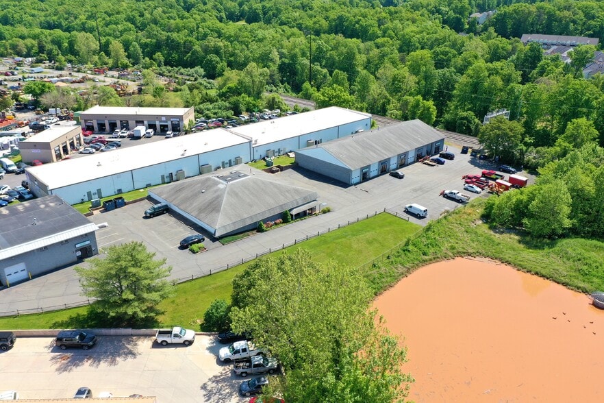 More Photos Of 9208 Venture Ct, Manassas Park Warehouse For Lease