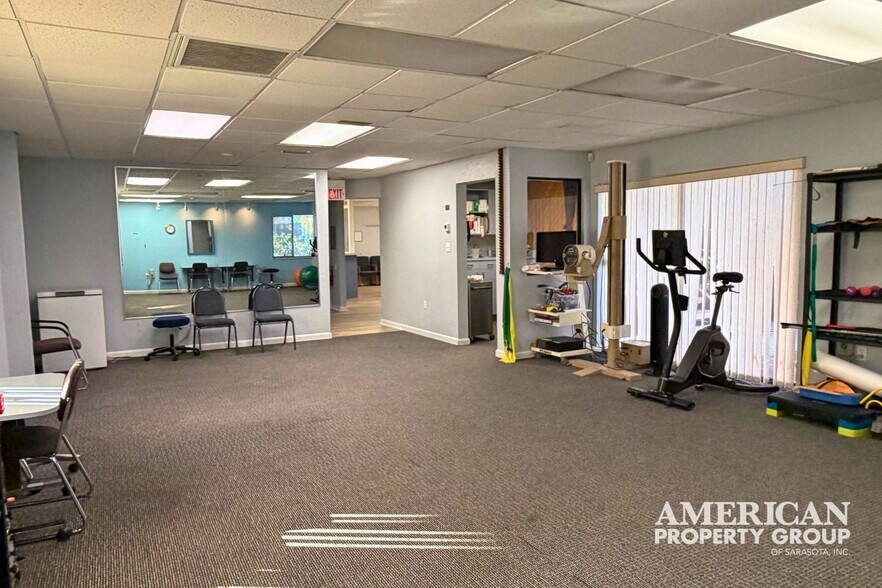 More Photos Of 2831 Ringling Blvd, Sarasota Medical For Sale