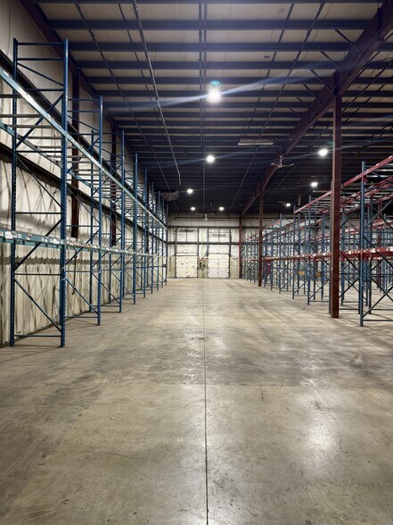 More Photos Of 200 St-Georges St W, North Glengarry Manufacturing For Lease