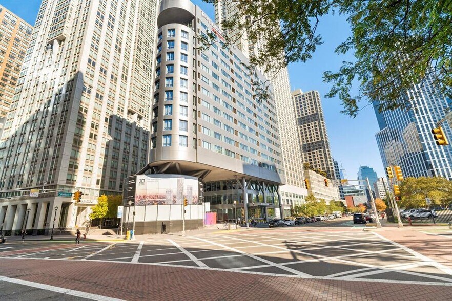More Photos Of 163 Christopher Columbus Dr, Jersey City Storefront Retail Residential For Lease