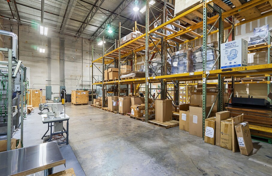 More Photos Of 13830 Jetport Commerce Pky, Fort Myers Warehouse For Lease