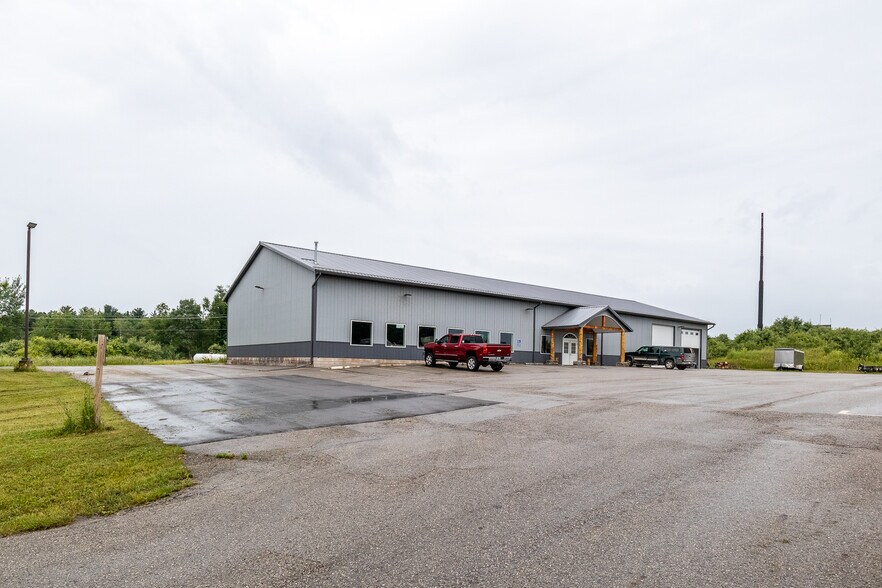 More Photos Of 20055 8 Mile Rd, Stanwood Freestanding For Sale