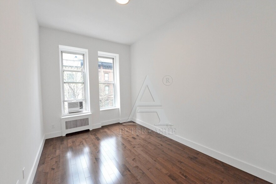 More Photos Of 53 E 64th St, New York Apartments For Sale