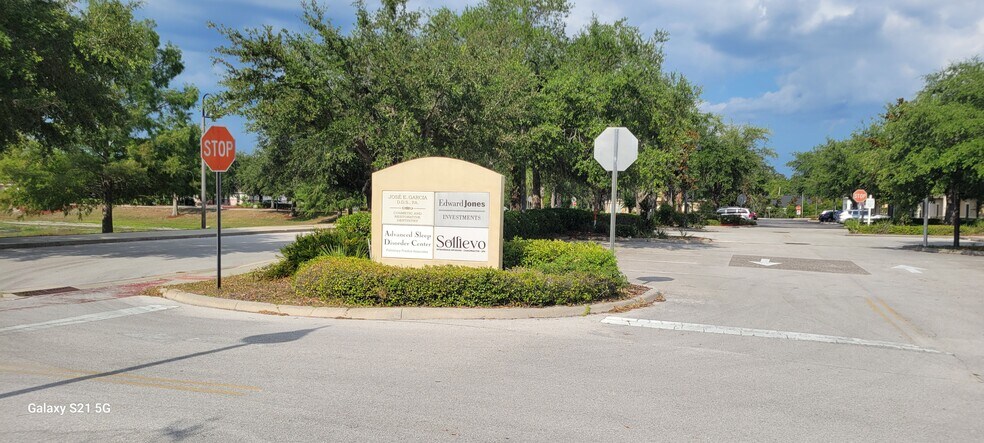 More Photos Of 1081 Town Center Dr, Orange City Office For Lease
