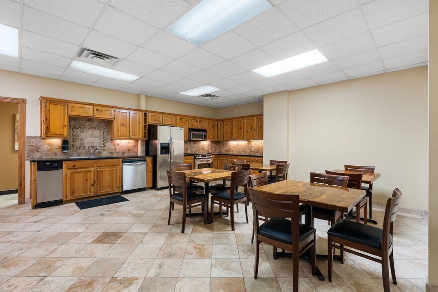 More Photos Of 26069 Springer Cemetary Rd, Hockley Flex For Sale