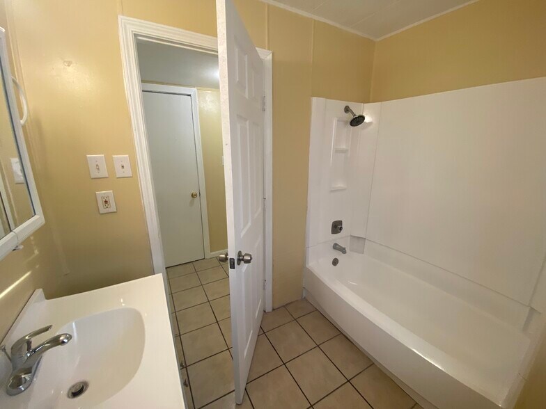 More Photos Of 807 Sissom Rd, Killeen Apartments For Sale