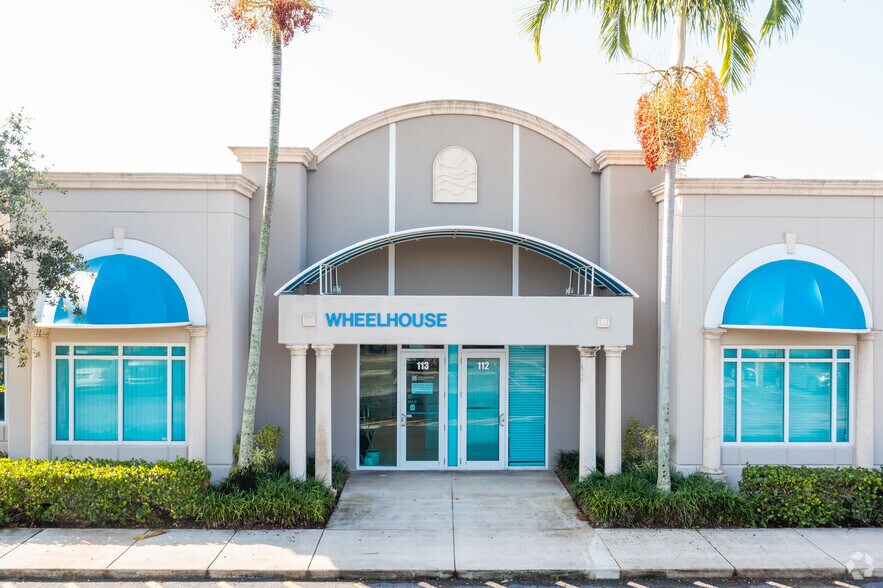 More Photos Of 2860 W State Road 84, Fort Lauderdale Office For Sale