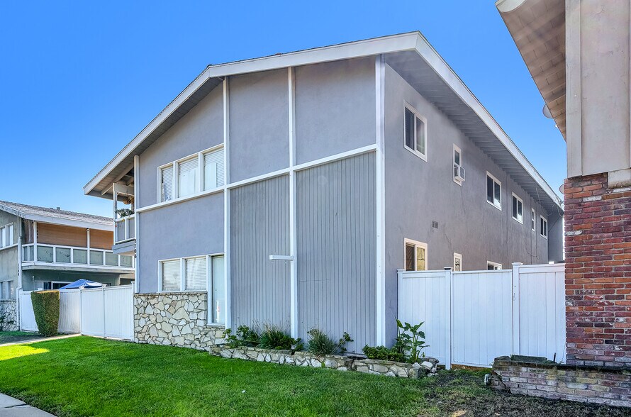 More Photos Of 3706 Redondo Beach Blvd, Torrance Apartments For Sale