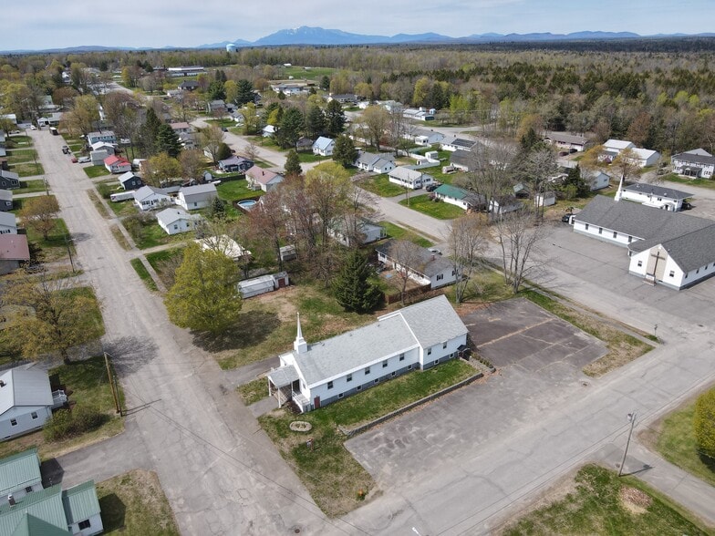 More Photos Of 1 Palm St, East Millinocket Religious Facility For Sale