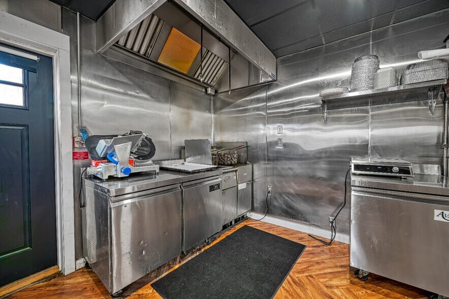 More Photos Of 37249 State Hwy 23, Grand Gorge Flex For Sale