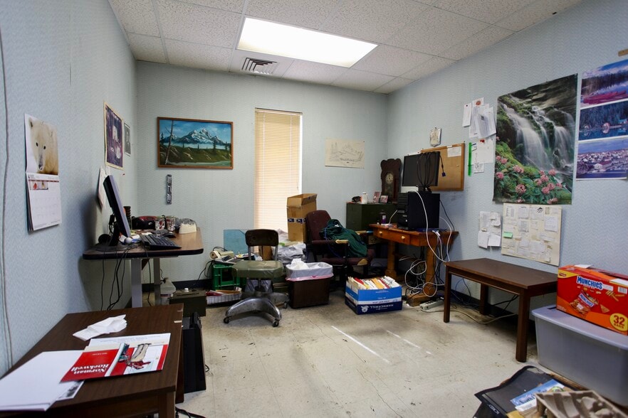 More Photos Of 360 Old Salisbury-concord Rd, Concord Distribution For Sale