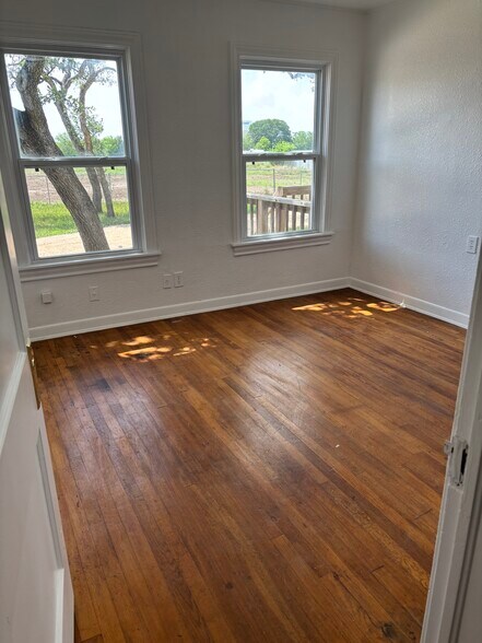 More Photos Of 4510 FM 1102, New Braunfels Office For Lease