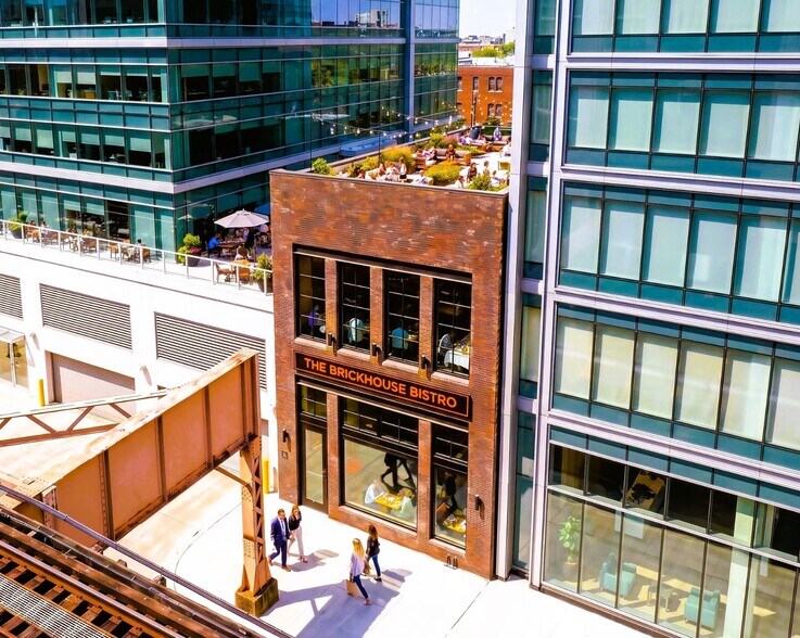 More Photos Of 1219 W Lake St, Chicago Storefront Retail Office For Sale