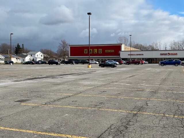 More Photos Of 1212 Abbott Rd, Buffalo Auto Dealership For Lease